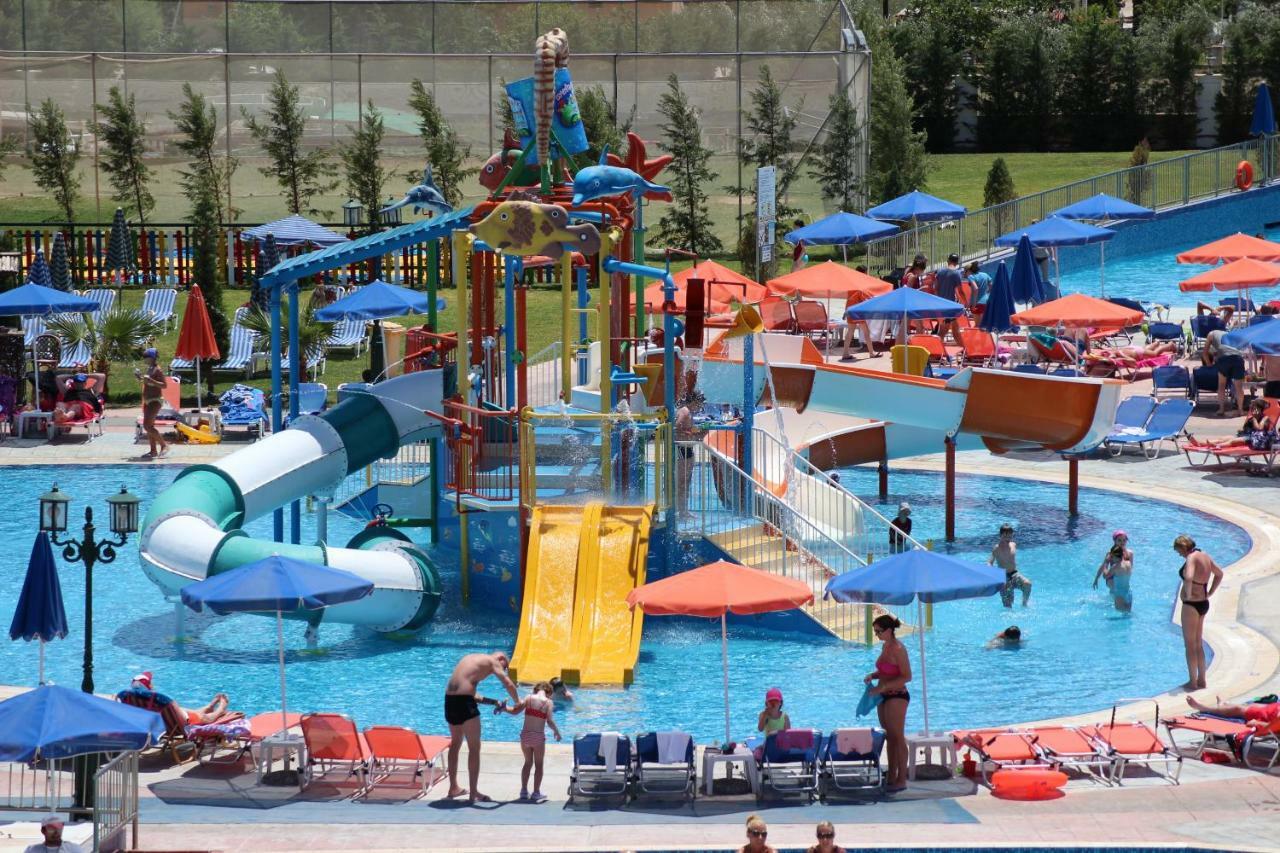 Caretta Hotel&waterpark Hotell