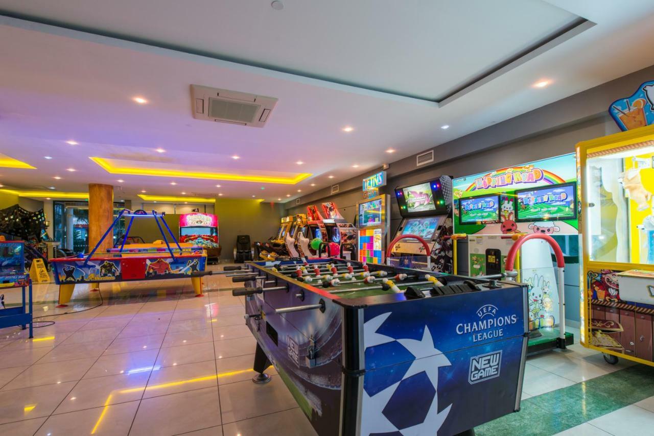 Caretta Hotel&waterpark Hotell 4*