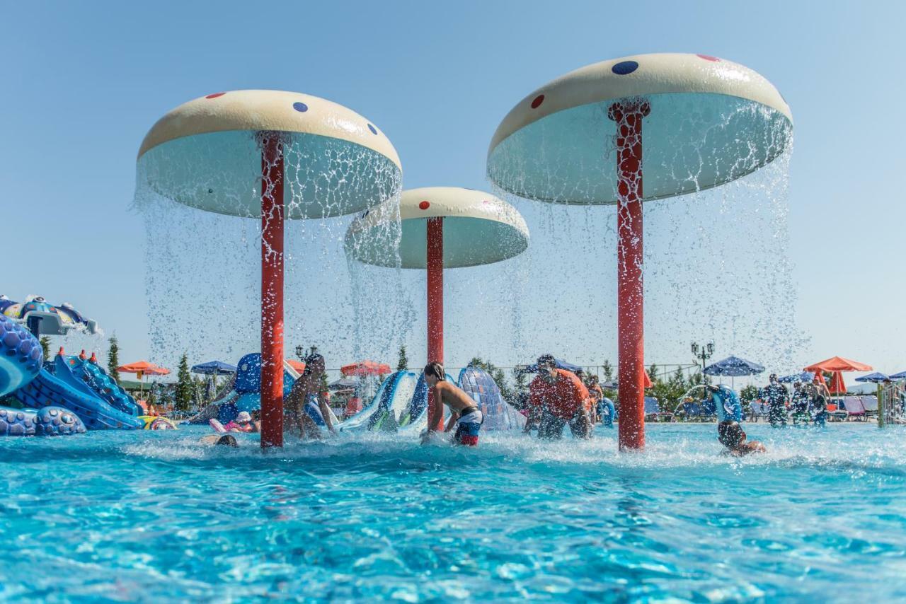 Hotel Caretta & Waterpark 4*
